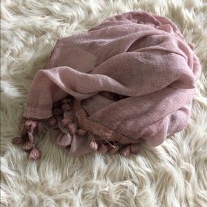 Boho mauve tassel square scarf